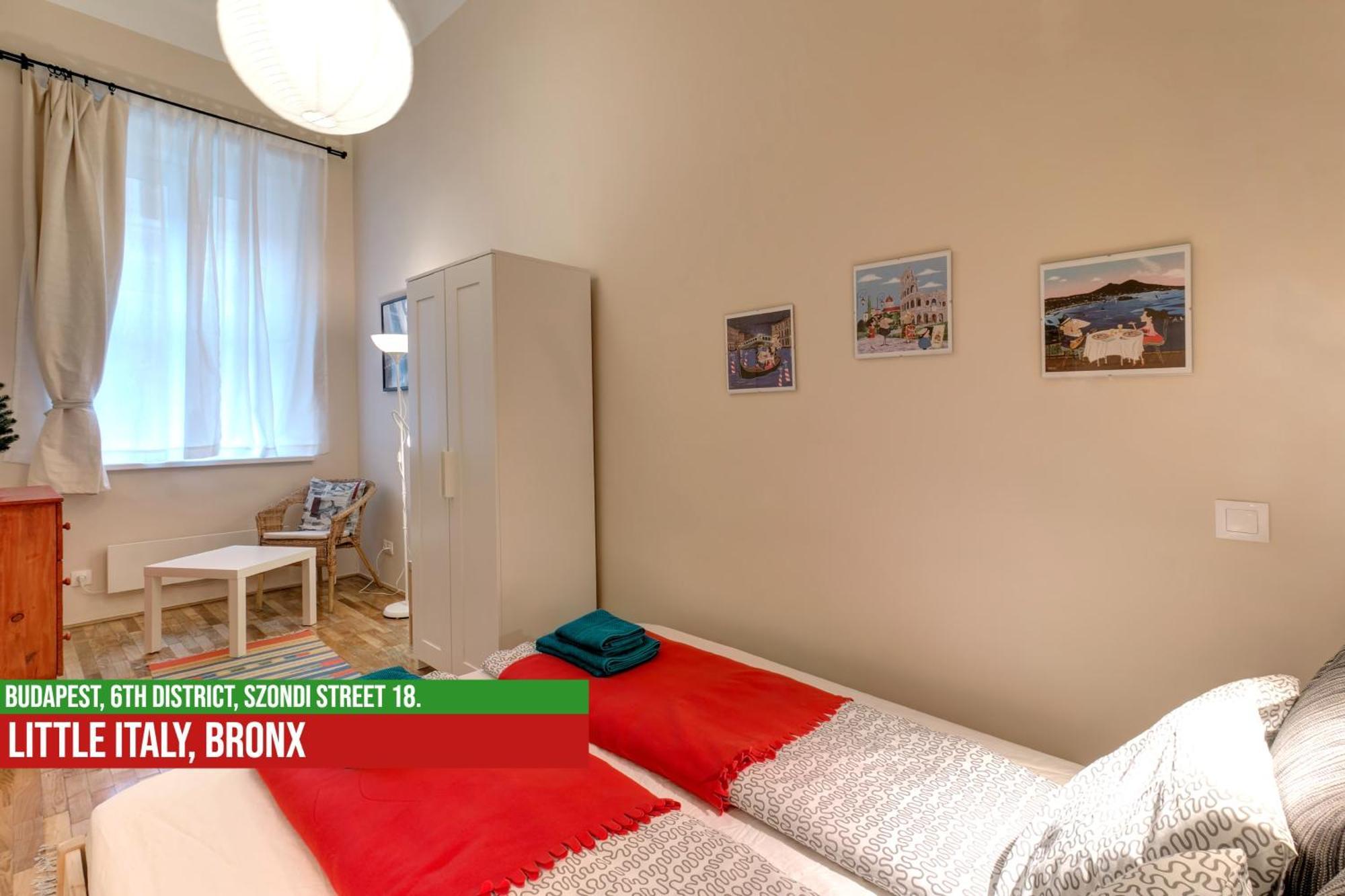 Little Italy Bronx Apartment Budapest Extérieur photo